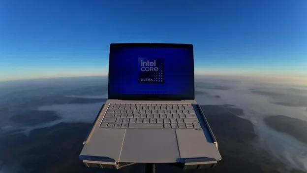 ASUS протестувала ExpertBook Ultra на висоті 8856 метрів
