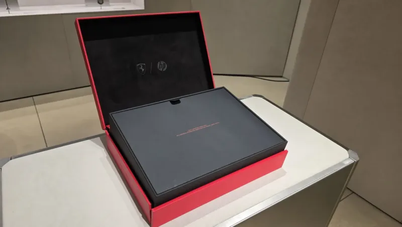 Ferrari та HP представили лімітований ноутбук за $5599