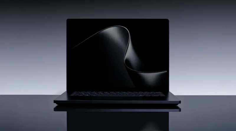 Microsoft анонсувала Surface Laptop Ultra з NVIDIA RTX Spark — конкурент MacBook Pro