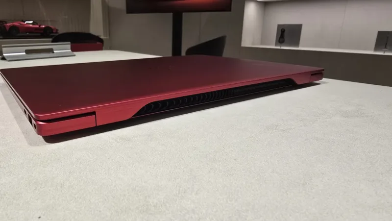 Ferrari та HP представили лімітований ноутбук за $5599